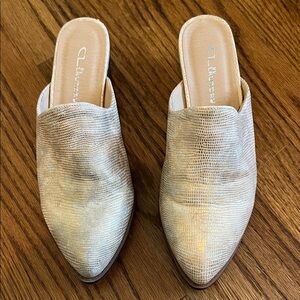 CL by Laundry Metallic Gold Textured Slip-On Mules